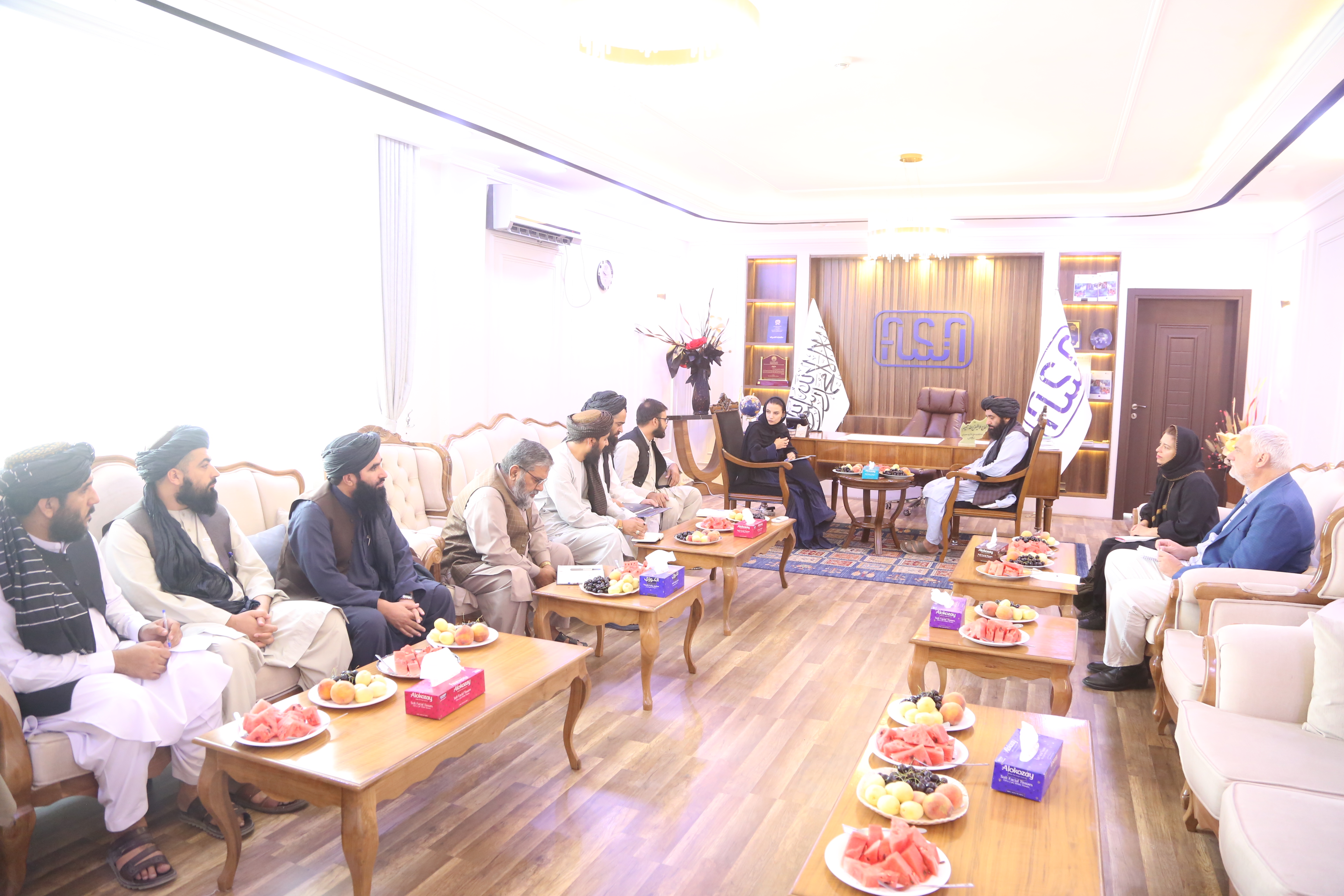 دیدار مقامات اداره ملی ستندرد با شارژدافیر اتحادیه اروپا پیرامون بهبود کیفیت و توسعه صادرات افغانستان